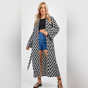PLUS WOVEN MONO GEO PRINT BELTED LONGLINE KIMONO New with tags